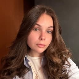 Александра  Гненкова